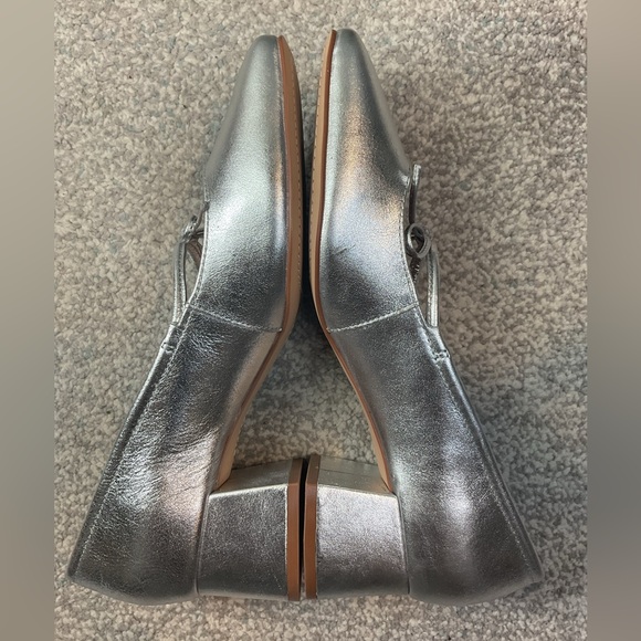 Vince Camuto Charley Silver Metallic Nappa Mary Jane with Bow - Size 8 (NIB) - Picture 10 of 14